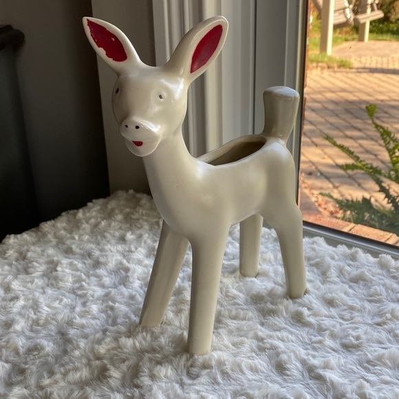 WHITE POTTERY~DEER PLANTER~ 1940’s~MATTE GLAZE~MID CENTURY POTTERY~NICE~G2C - Picture 1 of 6